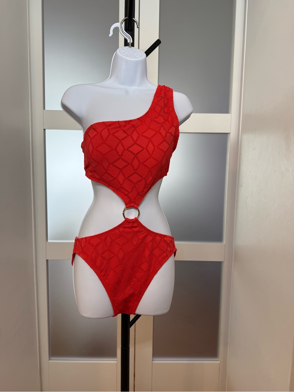 Vince Camuto Orange One-Shoulder Cutout Swimsuit with Gold Ring, size 8.